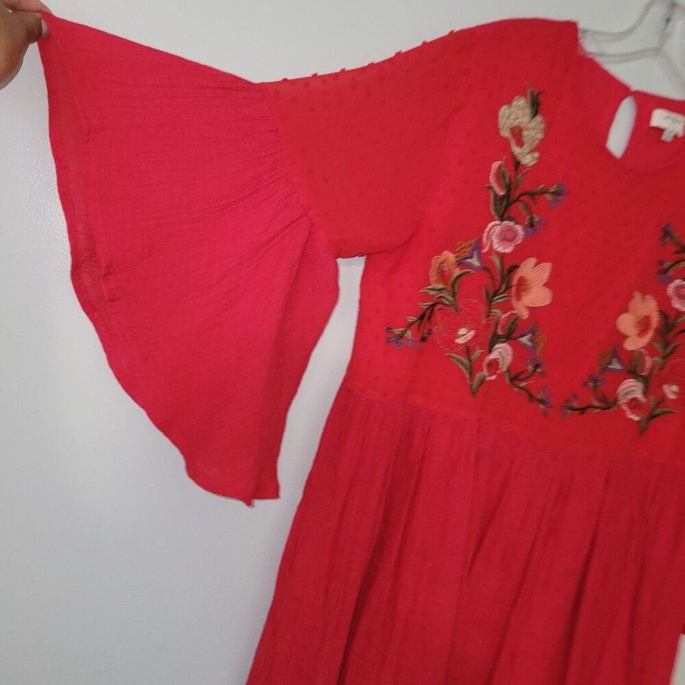 Umgee Embroidered Floral Bell Sleeve Babydoll Dress Red Size Medium Lightweight - Picture 5 of 8
